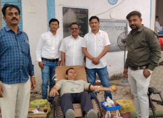 महापरिनिर्वाण दिनानिमित्त भीम आर्मीचा आदर्श उपक्रम: कामठीत रक्तदान शिबिरात ५४ रक्तदात्यांचा सहभाग